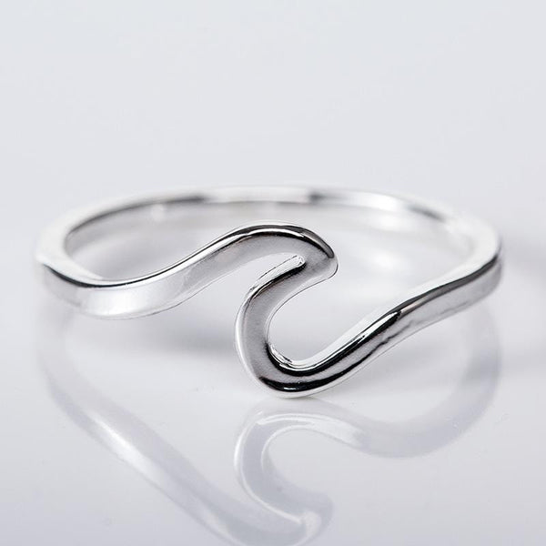 Rings Ocean Wave Ring 10 / Silver GiveMe-Gifts
